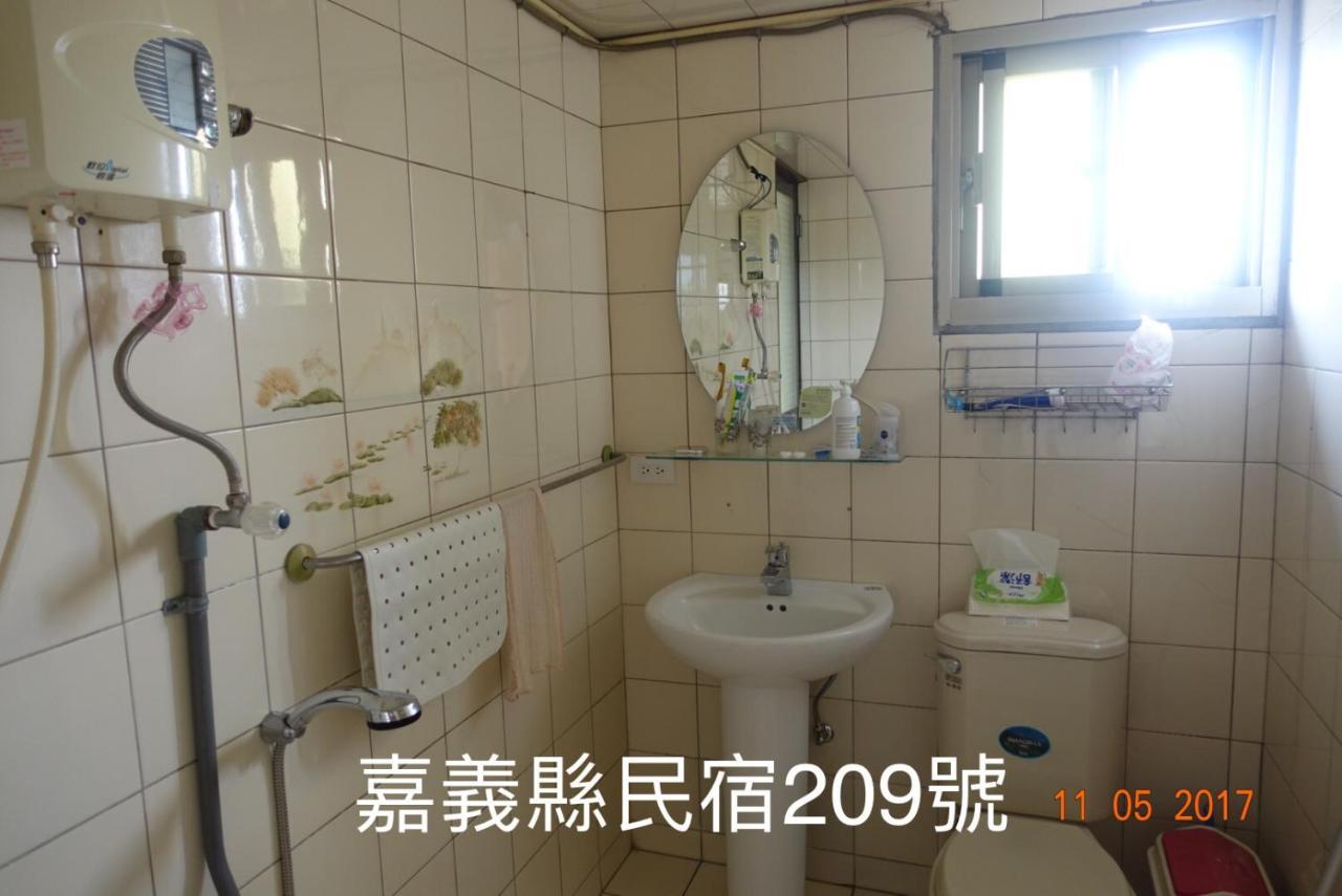 Fu Courtyard Homestay Chiayi Eksteriør bilde